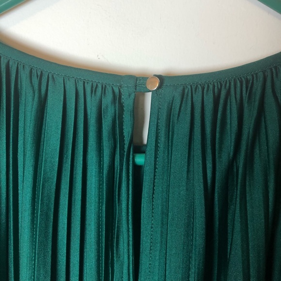 H&M Pleated Emerald Green Dress - Picture 6 of 11
